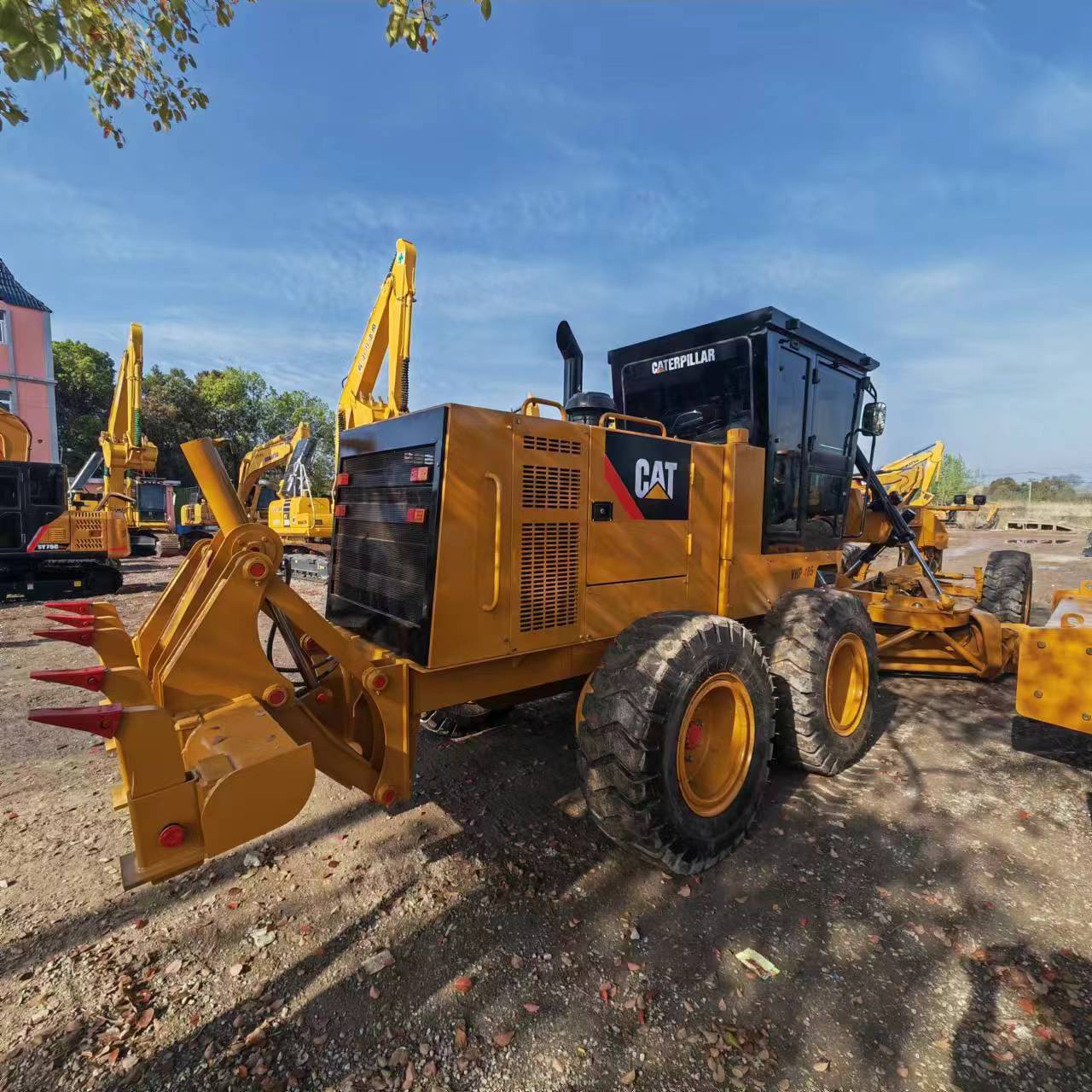 CATERPILLAR 140H - Väghyvel: bild 2 CATERPILLAR 140H - Väghyvel: bild 2