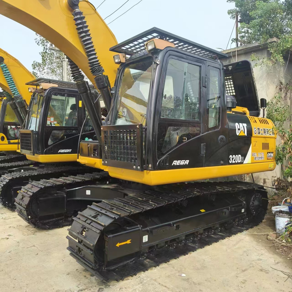 CATERPILLAR 320D2L - Bandgrävare: bild 4 CATERPILLAR 320D2L - Bandgrävare: bild 4