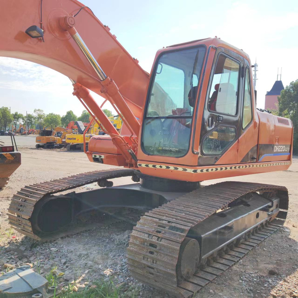 DOOSAN DH220 - Bandgrävare: bild 4 DOOSAN DH220 - Bandgrävare: bild 4