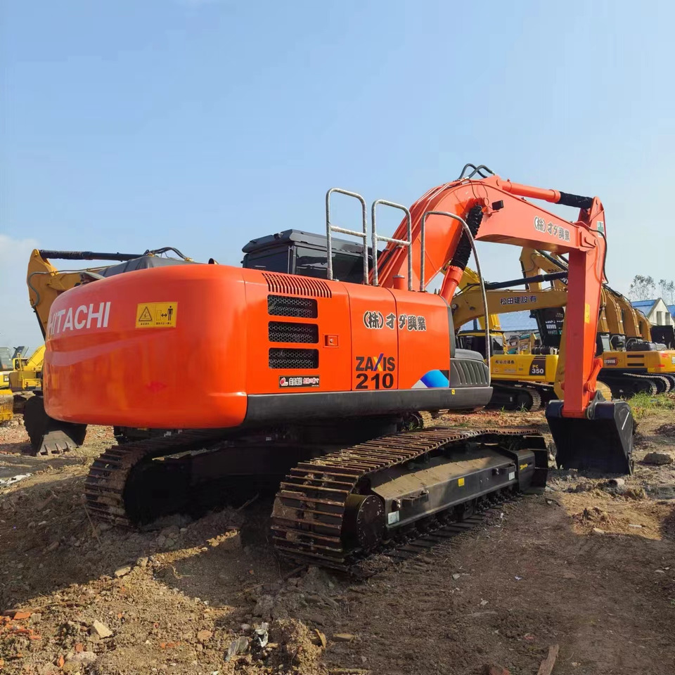 HITACHI ZX210 - Bandgrävare: bild 1 HITACHI ZX210 - Bandgrävare: bild 1