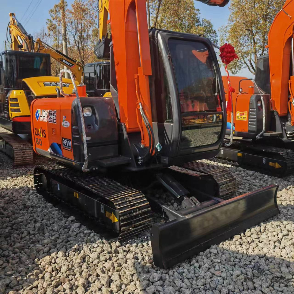 HITACHI ZX60 - Minigrävmaskin: bild 3 HITACHI ZX60 - Minigrävmaskin: bild 3