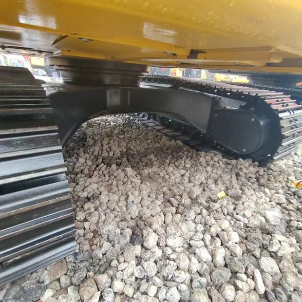 KOMATSU PC130 - Bandgrävare: bild 4 KOMATSU PC130 - Bandgrävare: bild 4