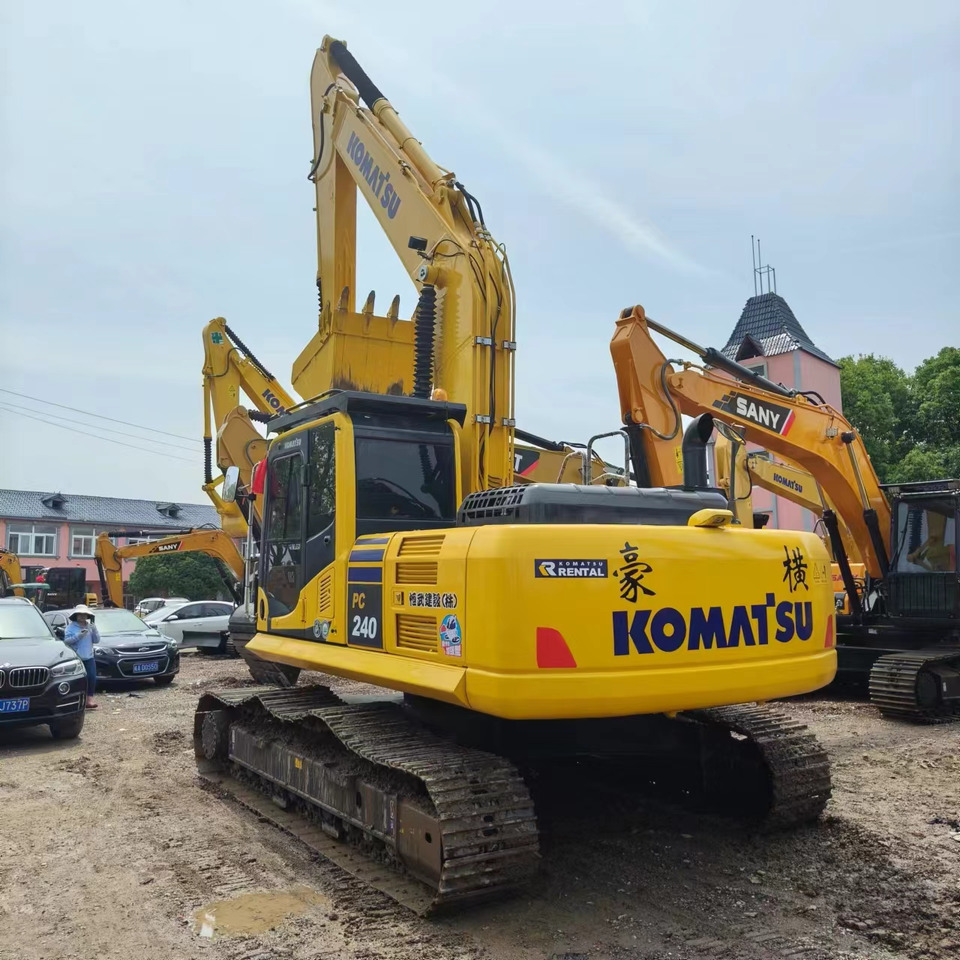 KOMATSU PC240LC-8 - Bandgrävare: bild 5 KOMATSU PC240LC-8 - Bandgrävare: bild 5