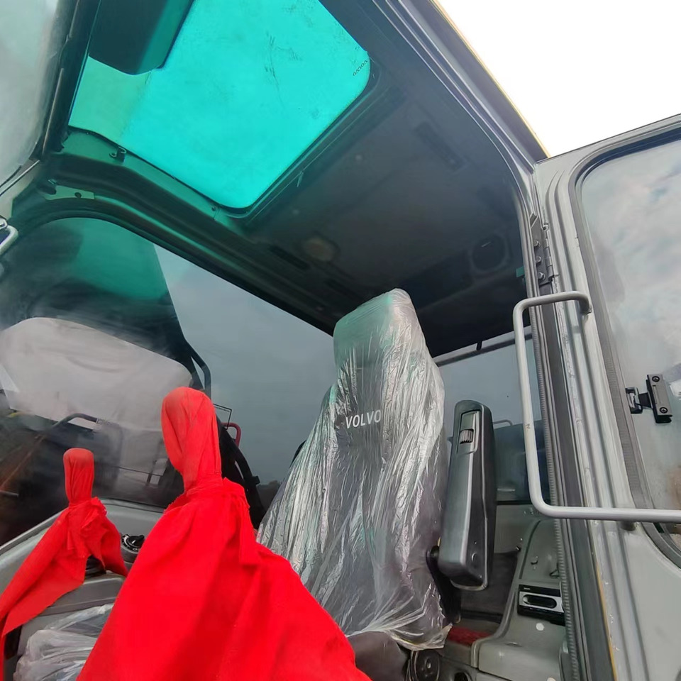 VOLVO EC240 - Bandgrävare: bild 2 VOLVO EC240 - Bandgrävare: bild 2