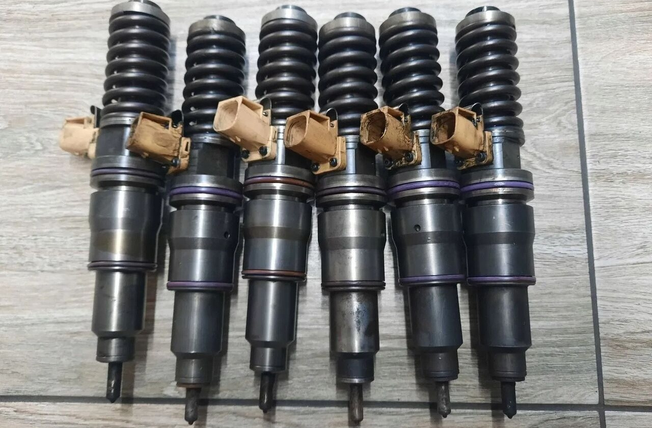 DELPHI POMPOWTRYSKIWACZ VOLVO FM RENAULT PREMIUM DXI 11 410 450 20747797 - Injektor för Lastbil: bild 1 DELPHI POMPOWTRYSKIWACZ VOLVO FM RENAULT PREMIUM DXI 11 410 450 20747797 - Injektor för Lastbil: bild 1