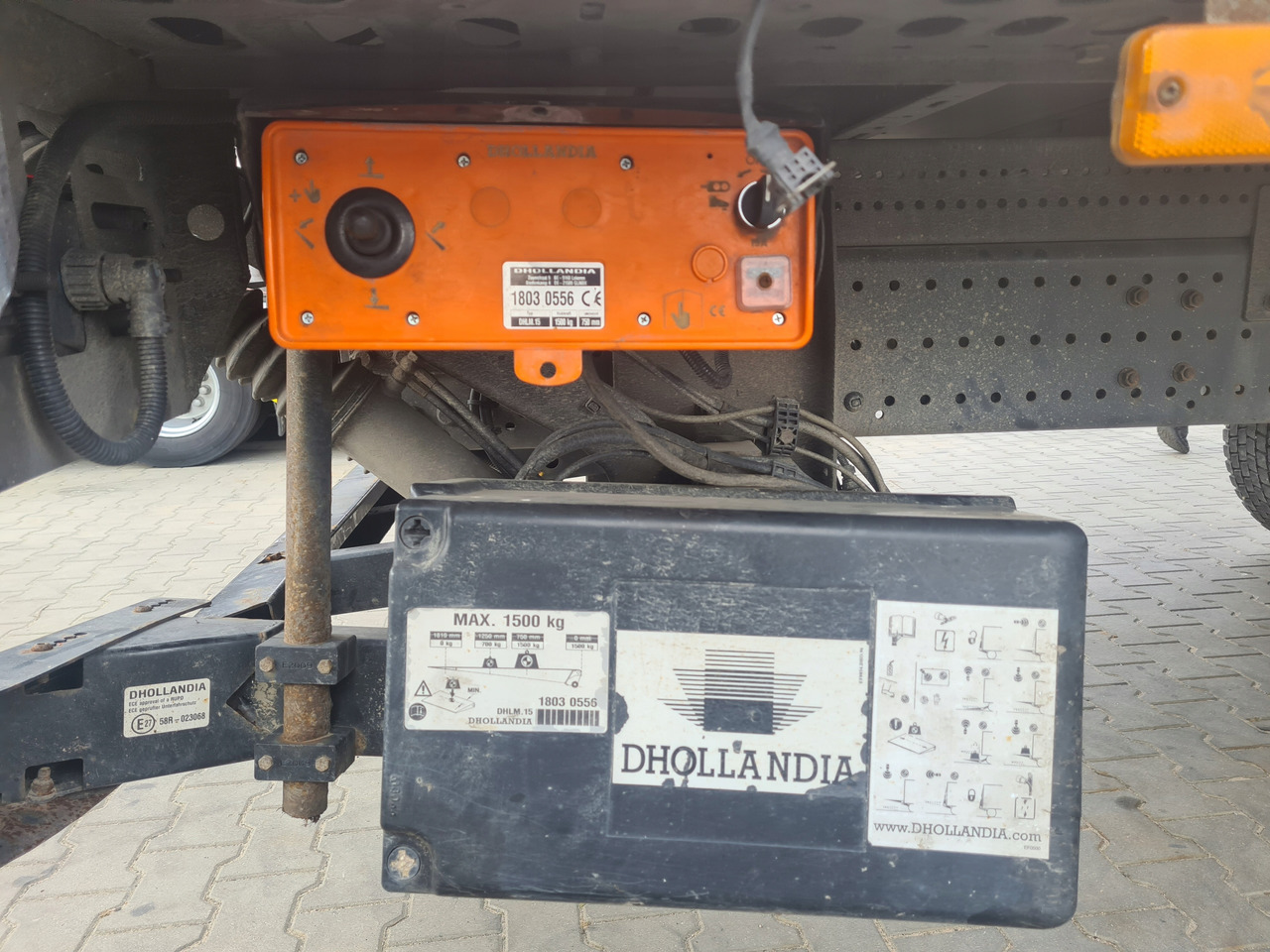 Dhollandia WINDA ZAŁADOWCZA DHOLLANDIA 1500KG - Ram/ Chassi för Lastbil: bild 4 Dhollandia WINDA ZAŁADOWCZA DHOLLANDIA 1500KG - Ram/ Chassi för Lastbil: bild 4