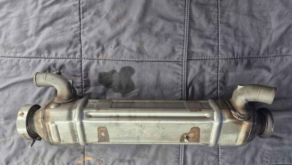 FORD CHŁODNICA CHŁODNICZKA SPALIN EGR FORD F-MAX 500 TRUCKS GC46 9F464 AC - EGR-kylare för Lastbil: bild 3 FORD CHŁODNICA CHŁODNICZKA SPALIN EGR FORD F-MAX 500 TRUCKS GC46 9F464 AC - EGR-kylare för Lastbil: bild 3