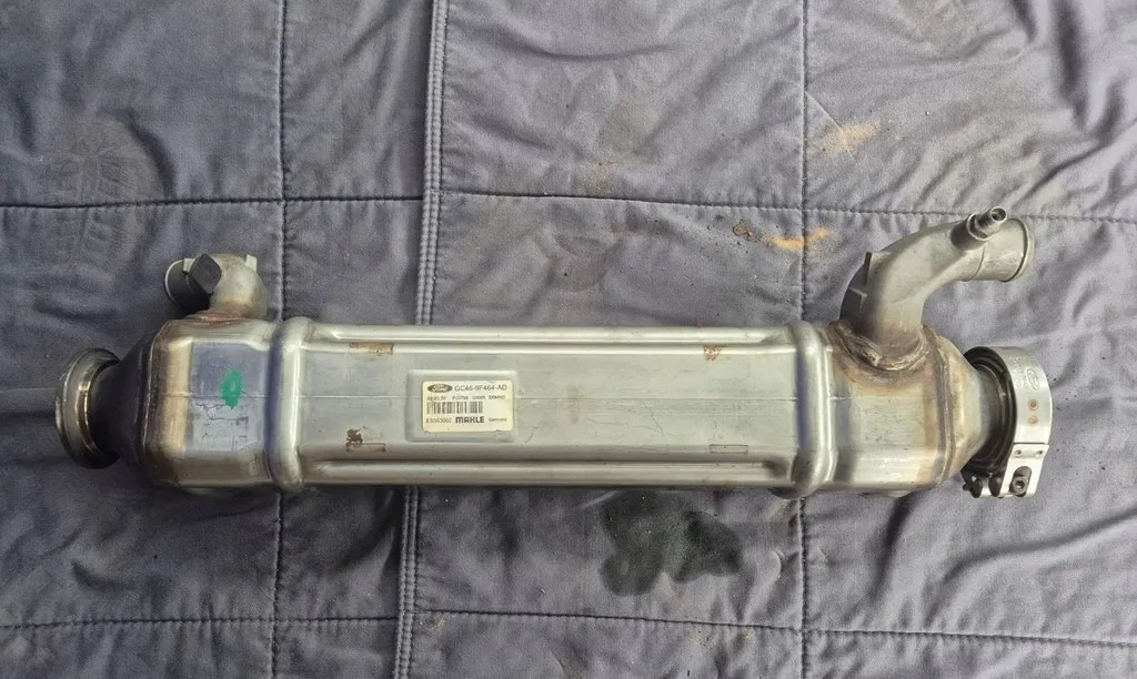 FORD CHŁODNICA CHŁODNICZKA SPALIN EGR FORD F-MAX 500 TRUCKS GC46 9F464 AC - EGR-kylare för Lastbil: bild 1 FORD CHŁODNICA CHŁODNICZKA SPALIN EGR FORD F-MAX 500 TRUCKS GC46 9F464 AC - EGR-kylare för Lastbil: bild 1