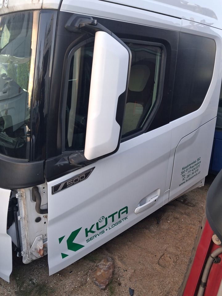 FORD KOMPLETNE LEWE FORD F-MAX 500 TRUCKS EURO 6 - Dörr och reservdelar: bild 1 FORD KOMPLETNE LEWE FORD F-MAX 500 TRUCKS EURO 6 - Dörr och reservdelar: bild 1