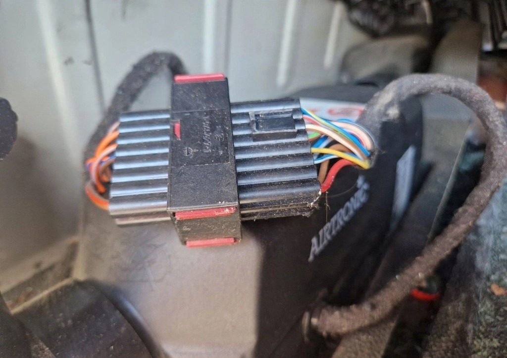 FORD WEBASTO OGRZEWANIE POSTOJOWE FORD F-MAX 500 EBERSPACHER AIRTRONIC D2 24V - Värme/ Ventilation för Lastbil: bild 2 FORD WEBASTO OGRZEWANIE POSTOJOWE FORD F-MAX 500 EBERSPACHER AIRTRONIC D2 24V - Värme/ Ventilation för Lastbil: bild 2