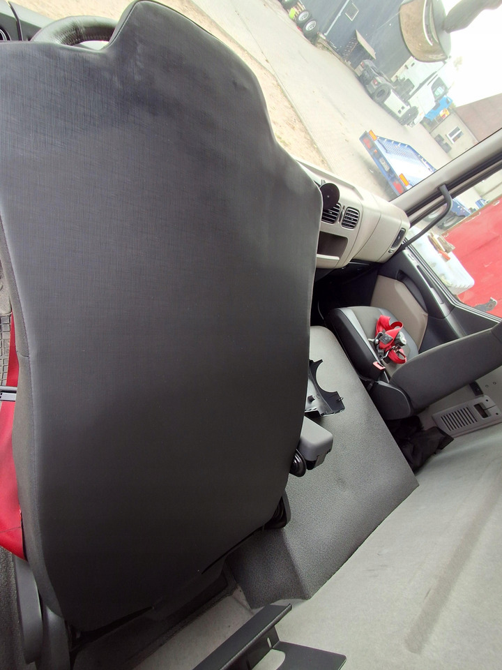 FOTEL KIEROWCY RENAULT GAMA D  - Säte för Lastbil: bild 4 FOTEL KIEROWCY RENAULT GAMA D  - Säte för Lastbil: bild 4