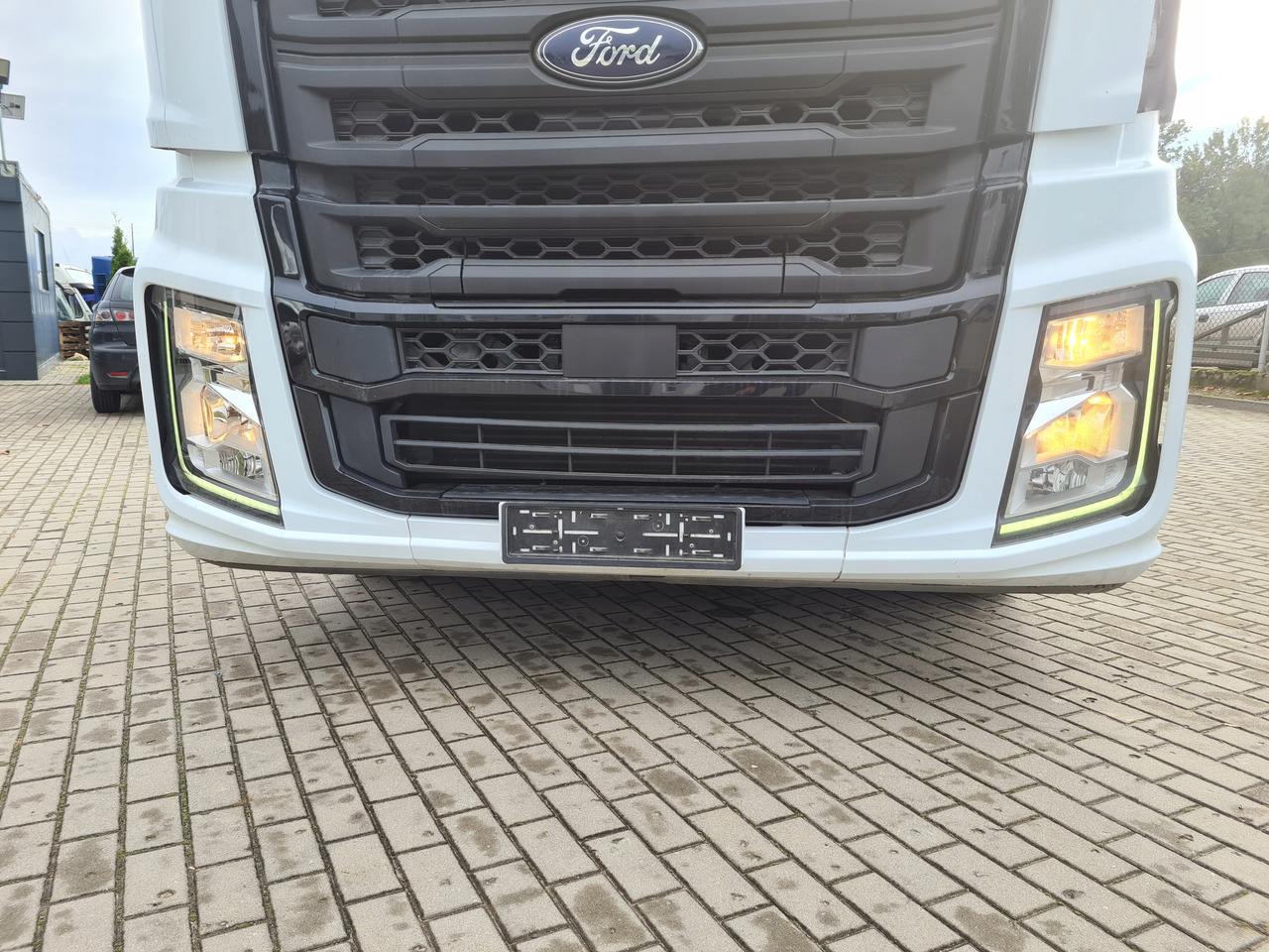 PRZÓD KOMPLETNY LAMPA GRILL ATRAPA BELKA FORD F-MAX 500 TRUCKS  - Stötfångare: bild 1 PRZÓD KOMPLETNY LAMPA GRILL ATRAPA BELKA FORD F-MAX 500 TRUCKS  - Stötfångare: bild 1