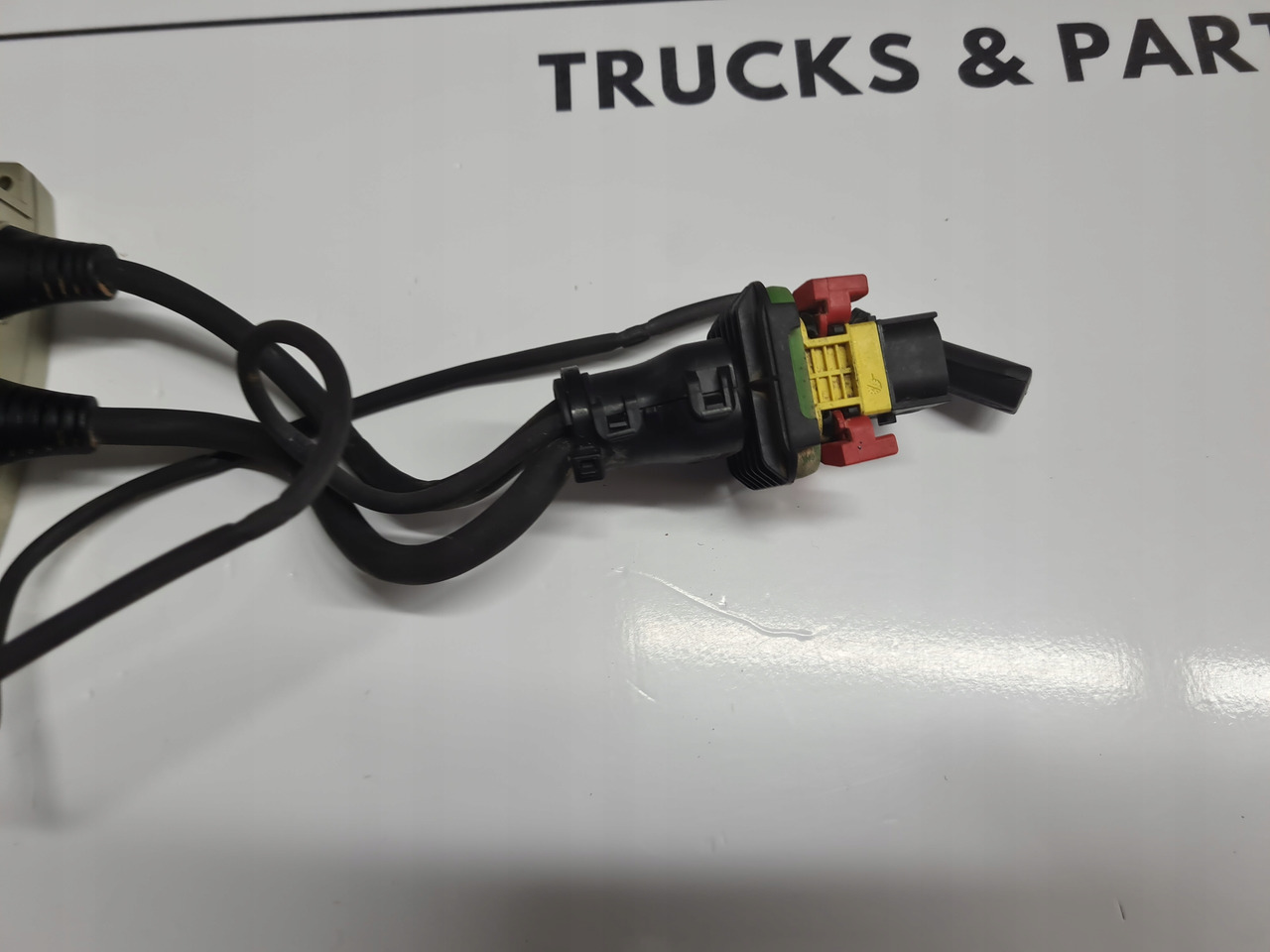 RENAULT REGULATOR NAPIĘCIA AKUMULATORA RENAULT GAMA RANGE T EVO - Elektriskt system för Lastbil: bild 3 RENAULT REGULATOR NAPIĘCIA AKUMULATORA RENAULT GAMA RANGE T EVO - Elektriskt system för Lastbil: bild 3