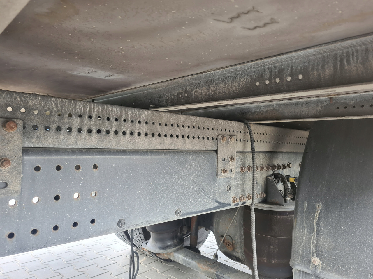 RENAULT ZABUDOWA PAKA PLATFORMA REGULOWANA PODRAMÓWKA 7.25x2.50 - Ram/ Chassi för Lastbil: bild 5 RENAULT ZABUDOWA PAKA PLATFORMA REGULOWANA PODRAMÓWKA 7.25x2.50 - Ram/ Chassi för Lastbil: bild 5