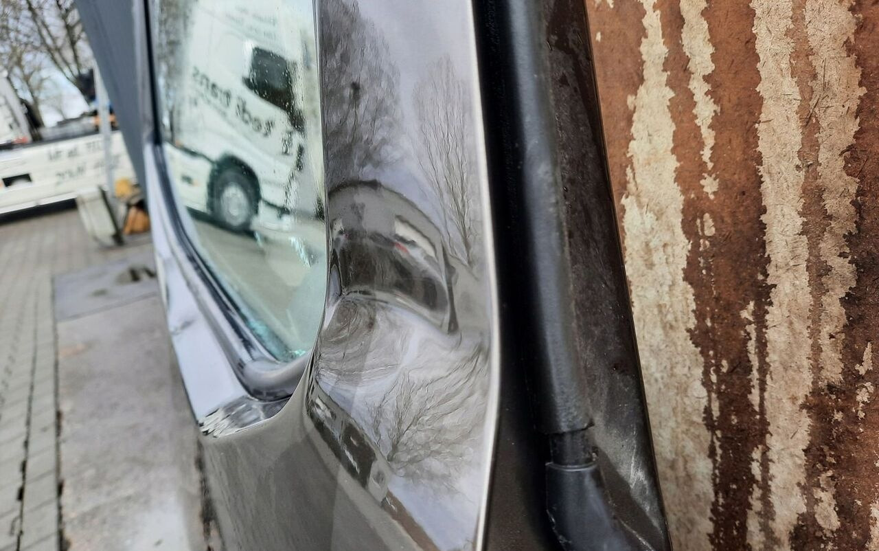 Renault GAMA T K C RANGE - Dörr och reservdelar för Lastbil: bild 3 Renault GAMA T K C RANGE - Dörr och reservdelar för Lastbil: bild 3