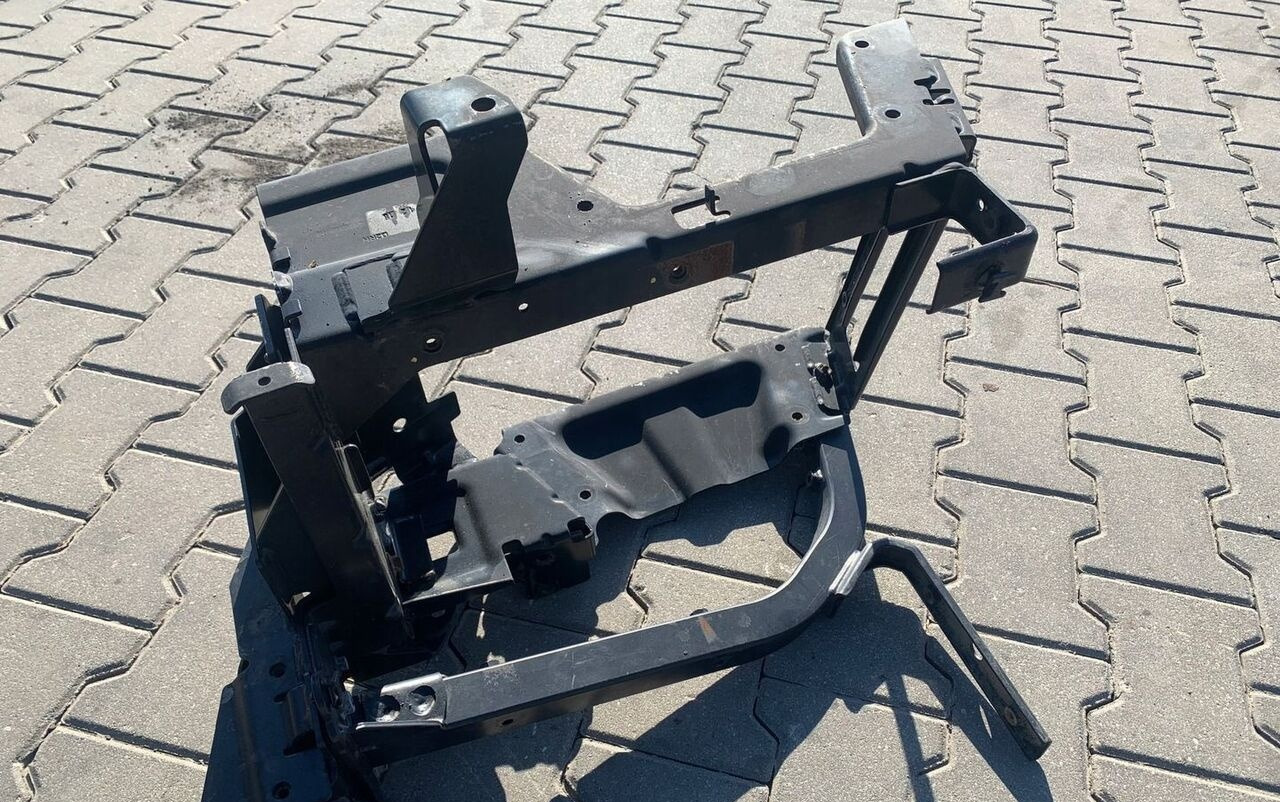 Renault STELAŻ STOPNICY STOPNIA PRAWY RENAULT GAMA T RANGE - Fotsteg för Lastbil: bild 1 Renault STELAŻ STOPNICY STOPNIA PRAWY RENAULT GAMA T RANGE - Fotsteg för Lastbil: bild 1