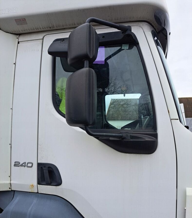 Renault Volvo FE FL - Dörr och reservdelar för Lastbil: bild 2 Renault Volvo FE FL - Dörr och reservdelar för Lastbil: bild 2