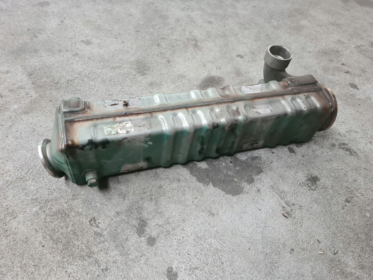 VOLVO 21944868 - EGR-kylare: bild 2 VOLVO 21944868 - EGR-kylare: bild 2