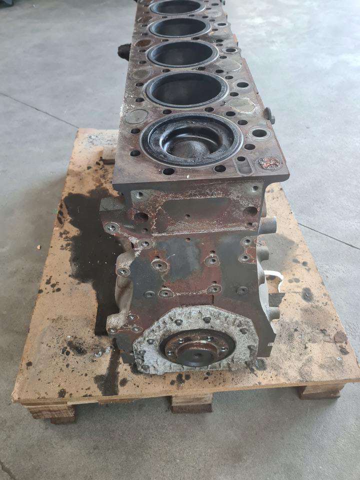 VOLVO BLOK SILNIKA SŁUPEK TŁOKI WAŁ VOLVO FH FM 4 RENAULT GAMA T DTI 13 K2 - Cylinderblock för Lastbil: bild 4 VOLVO BLOK SILNIKA SŁUPEK TŁOKI WAŁ VOLVO FH FM 4 RENAULT GAMA T DTI 13 K2 - Cylinderblock för Lastbil: bild 4
