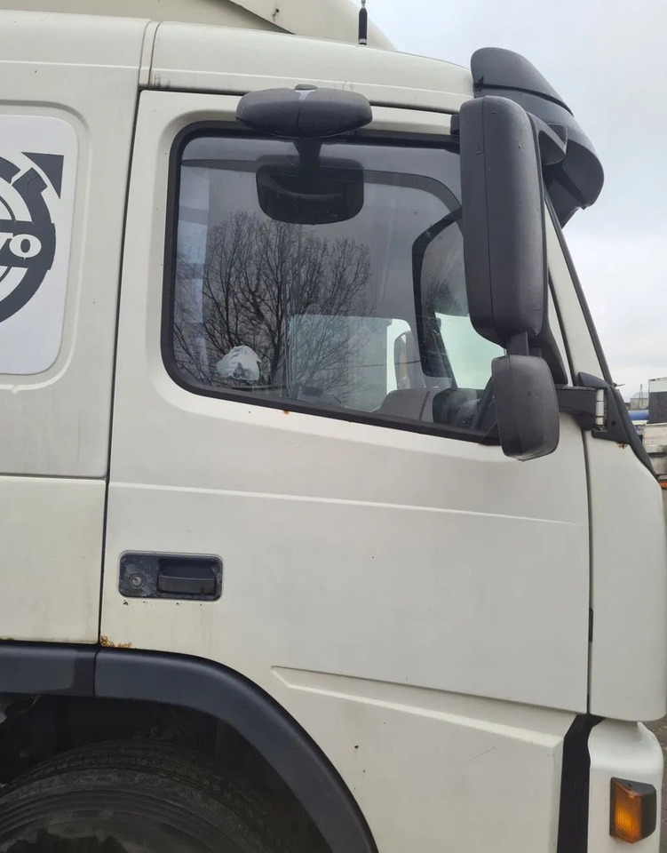 VOLVO DRZWI KOMPLETNE PRAWE VOLVO FM 9 12 13 - Dörr och reservdelar för Lastbil: bild 1 VOLVO DRZWI KOMPLETNE PRAWE VOLVO FM 9 12 13 - Dörr och reservdelar för Lastbil: bild 1