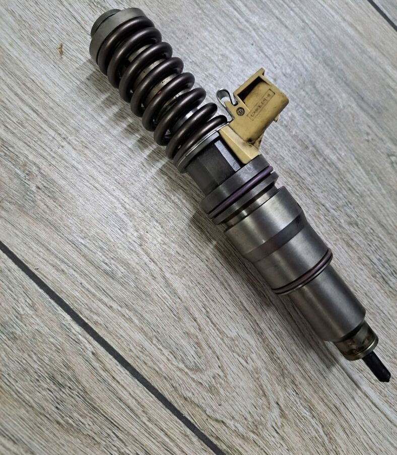 VOLVO POMPOWTRYSKIWACZ WTRYSK RENAULT PREMIUM DXI VOLVO FM 9 21582098 - Injektor för Lastbil: bild 1 VOLVO POMPOWTRYSKIWACZ WTRYSK RENAULT PREMIUM DXI VOLVO FM 9 21582098 - Injektor för Lastbil: bild 1