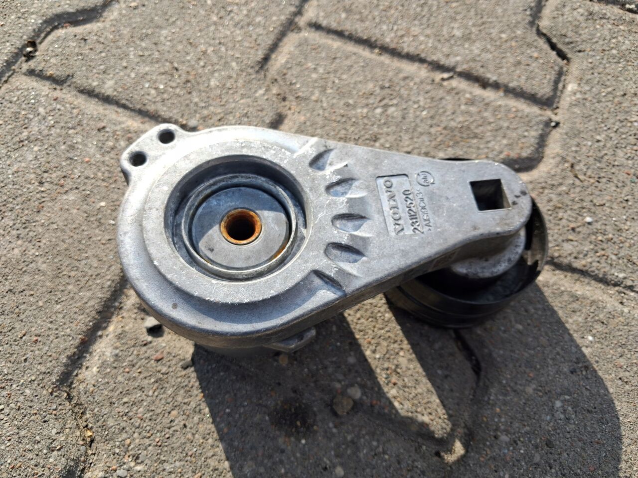 VOLVO ROLKA NAPINACZ PASKA ALTERNATORA RENAULT RANGE GAMA T VOLVO FH 4 5 - Motor och reservdelar för Lastbil: bild 2 VOLVO ROLKA NAPINACZ PASKA ALTERNATORA RENAULT RANGE GAMA T VOLVO FH 4 5 - Motor och reservdelar för Lastbil: bild 2