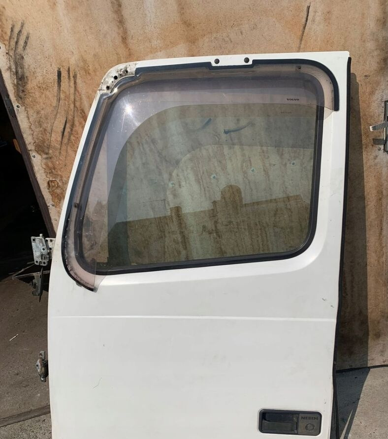 Volvo FH 12 13 - Dörr och reservdelar för Lastbil: bild 1 Volvo FH 12 13 - Dörr och reservdelar för Lastbil: bild 1