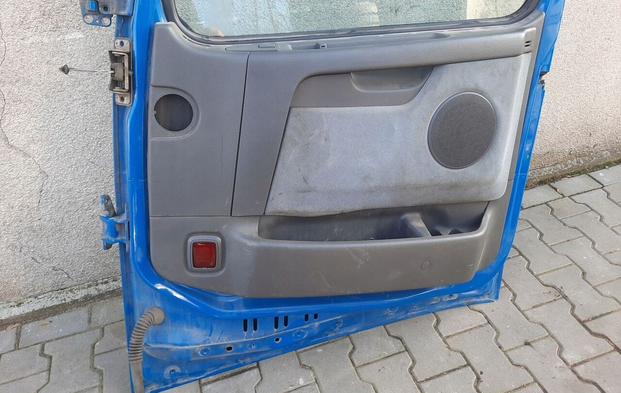 Volvo FH 12 13 - Dörr och reservdelar för Lastbil: bild 2 Volvo FH 12 13 - Dörr och reservdelar för Lastbil: bild 2