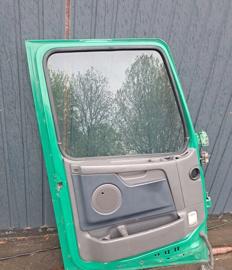 Volvo FH 13 LIFT - Dörr och reservdelar för Lastbil: bild 5 Volvo FH 13 LIFT - Dörr och reservdelar för Lastbil: bild 5