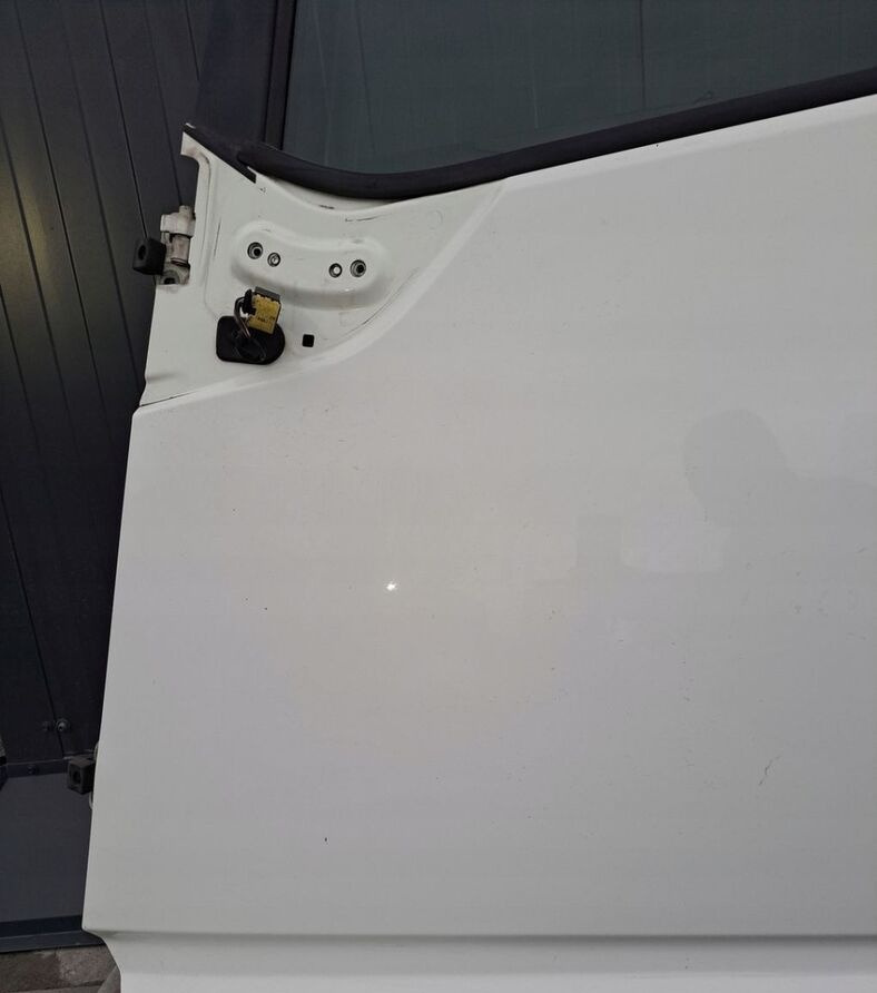 Volvo FH 4 - Dörr och reservdelar för Lastbil: bild 5 Volvo FH 4 - Dörr och reservdelar för Lastbil: bild 5