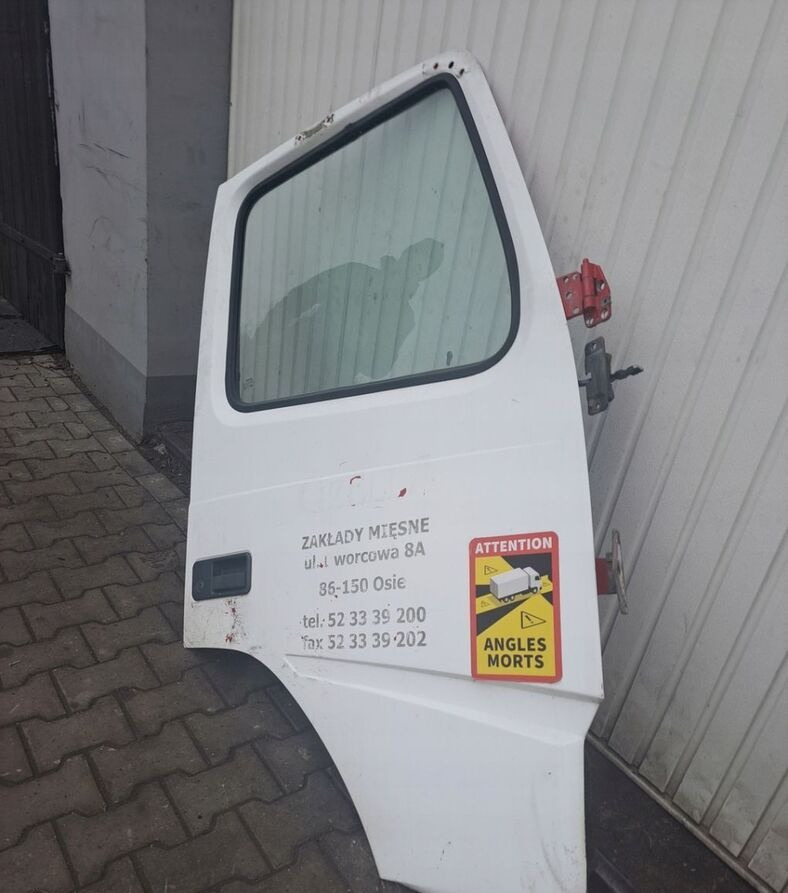 Volvo FM - Dörr och reservdelar för Lastbil: bild 1 Volvo FM - Dörr och reservdelar för Lastbil: bild 1