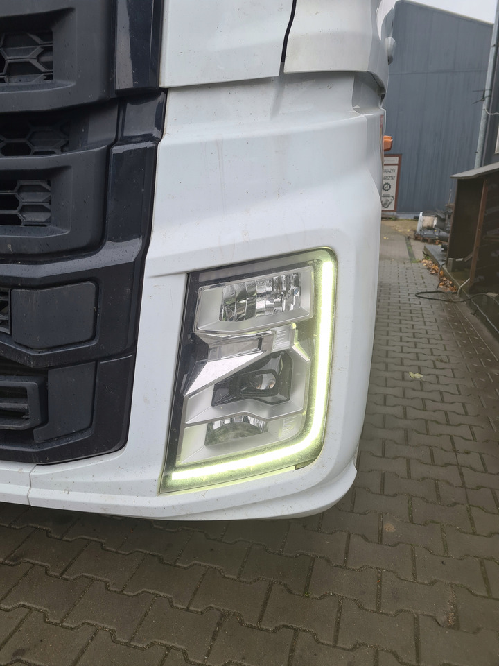 ZDERZAK PRZÓD KOMPLETNY LAMPA XENON LED GRILL BELKA FORD F-MAX 500 TRUCKS  - Stötfångare: bild 4 ZDERZAK PRZÓD KOMPLETNY LAMPA XENON LED GRILL BELKA FORD F-MAX 500 TRUCKS  - Stötfångare: bild 4