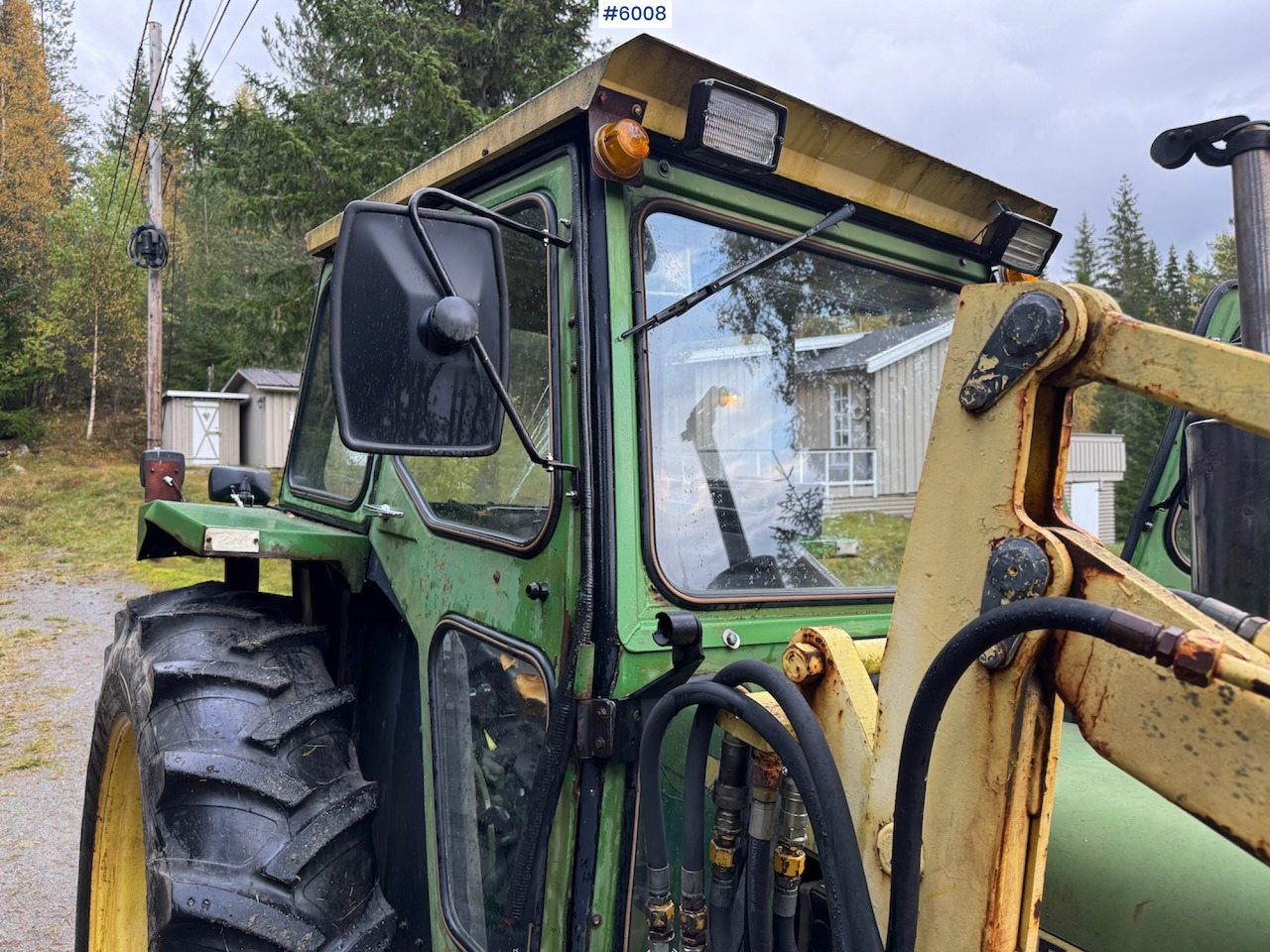 1977 John Deere 2030 w/ front loader, bucket and chains. - Traktor: bild 5 1977 John Deere 2030 w/ front loader, bucket and chains. - Traktor: bild 5