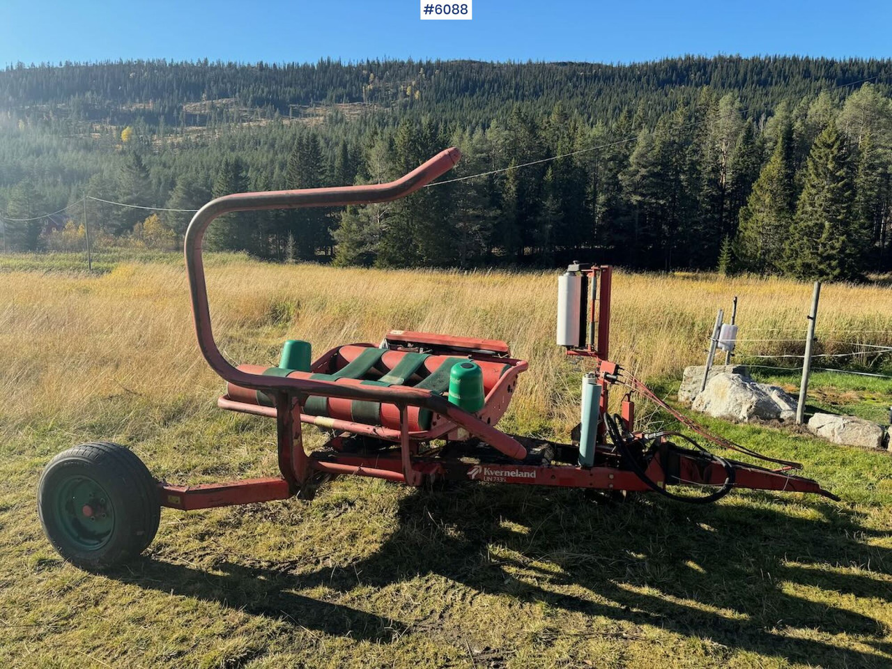 1998 Kverneland 7335 Round bale wrapper - Utrustning för vallskörd: bild 3 1998 Kverneland 7335 Round bale wrapper - Utrustning för vallskörd: bild 3