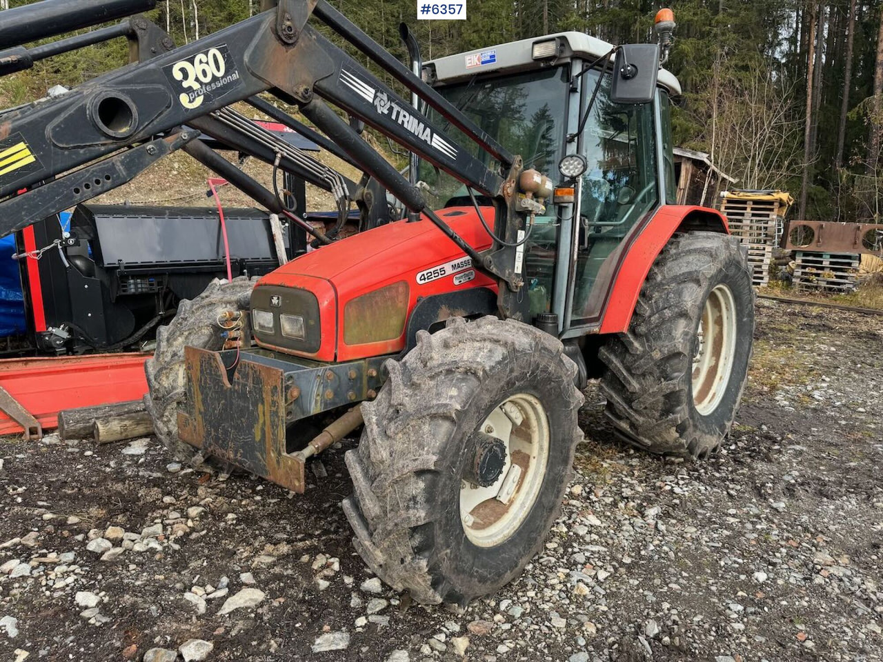 2000 Massey Ferguson 4255 m/ frontlaster - Traktor: bild 3 2000 Massey Ferguson 4255 m/ frontlaster - Traktor: bild 3