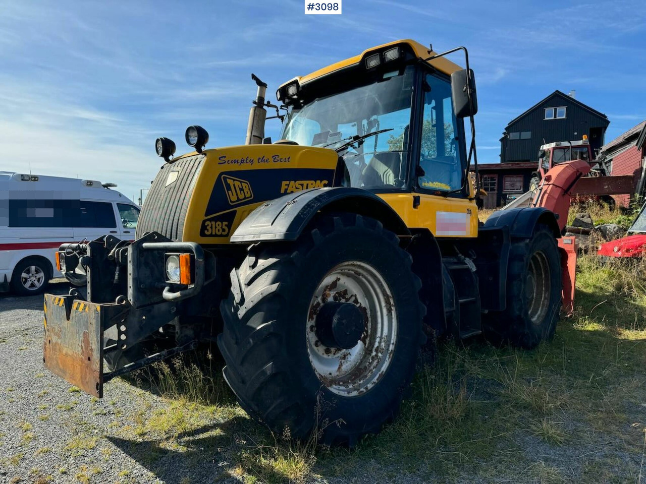 2001 JCB Fastrac 3185 4x4. The plow rigged and two sets of tires. - Traktor: bild 1 2001 JCB Fastrac 3185 4x4. The plow rigged and two sets of tires. - Traktor: bild 1