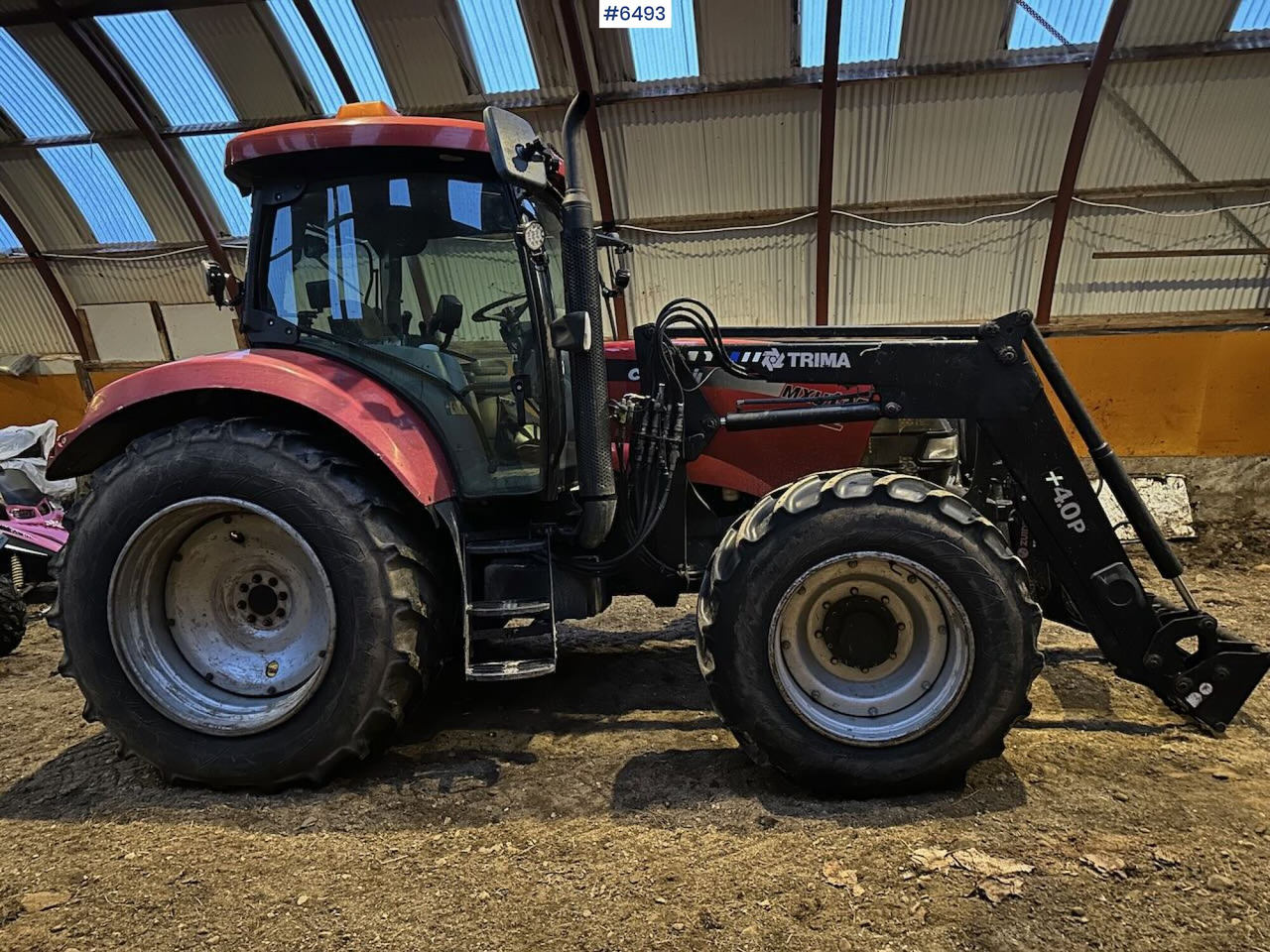 2007 CASE IH MXU 135 Pro 4x4 tractor w/ front loader. - Traktor: bild 1 2007 CASE IH MXU 135 Pro 4x4 tractor w/ front loader. - Traktor: bild 1