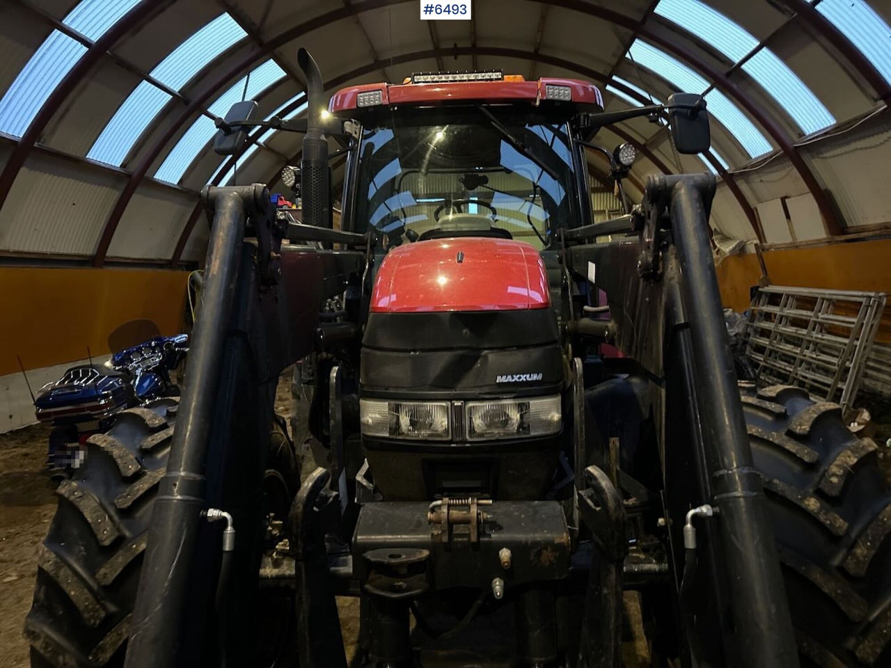 2007 CASE IH MXU 135 Pro 4x4 tractor w/ front loader. - Traktor: bild 4 2007 CASE IH MXU 135 Pro 4x4 tractor w/ front loader. - Traktor: bild 4
