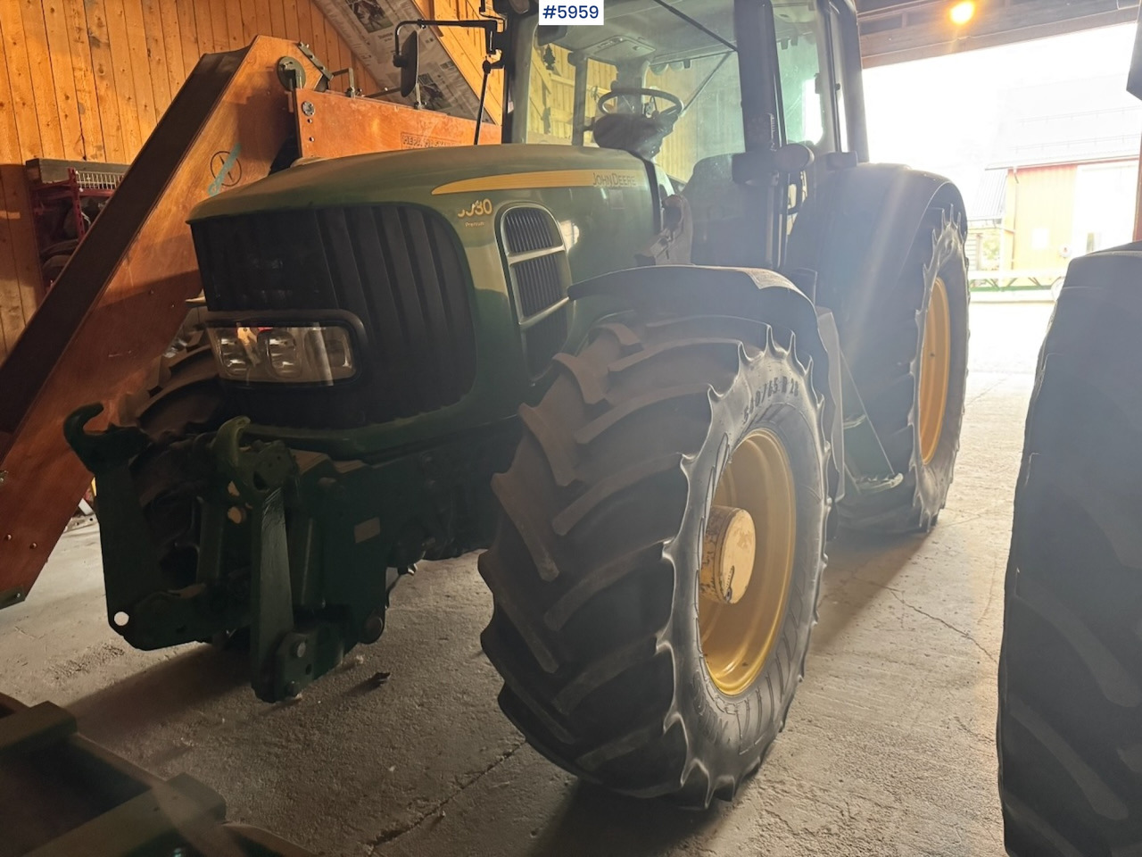 2007 John Deere 6930 w/ Front loader, hydraulics and Front PTO. Rep object. - Traktor: bild 2 2007 John Deere 6930 w/ Front loader, hydraulics and Front PTO. Rep object. - Traktor: bild 2
