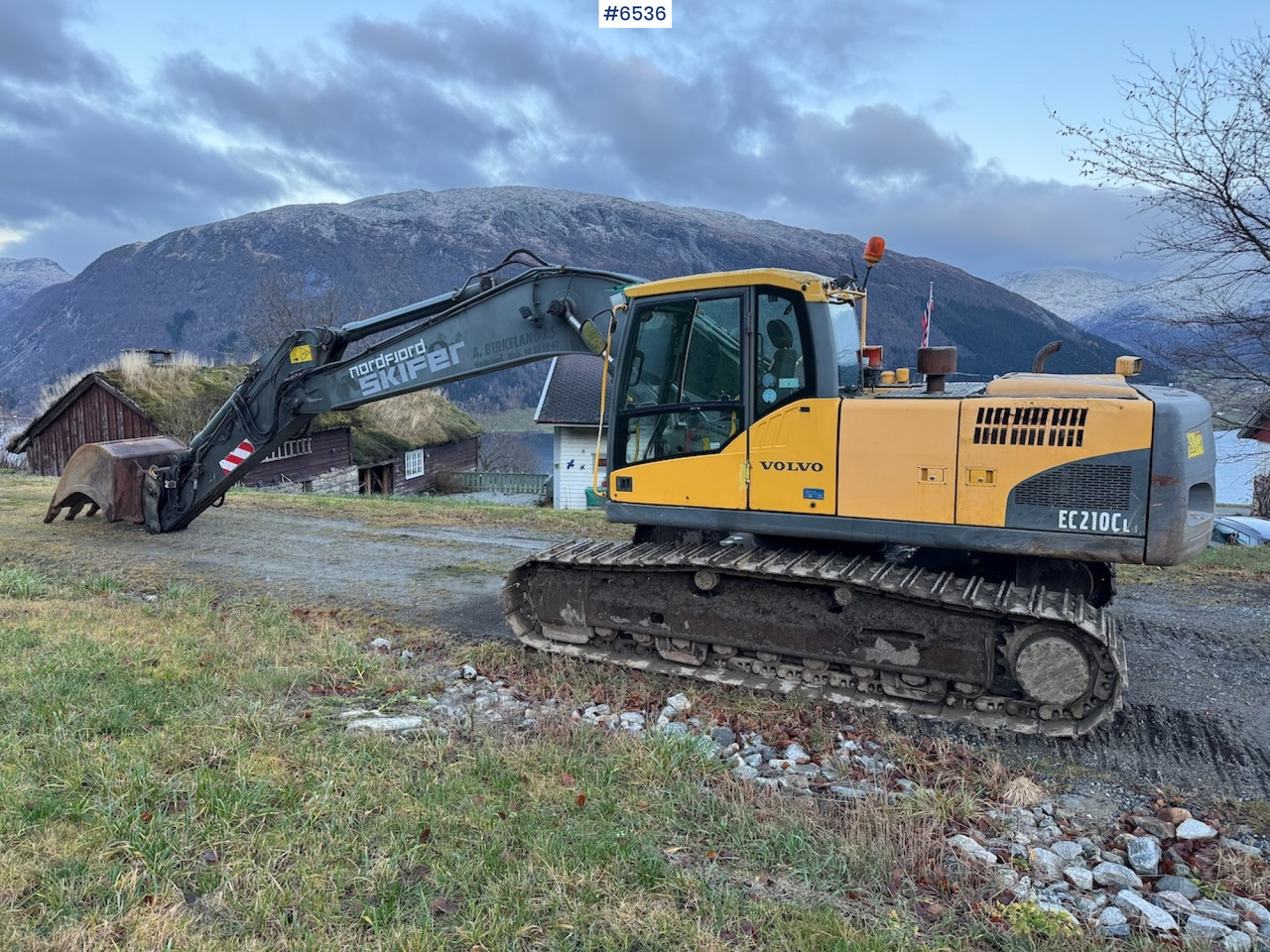 2007 Volvo EC 210 CL w/ excavator bucket and good chassis. - Grävmaskin: bild 2 2007 Volvo EC 210 CL w/ excavator bucket and good chassis. - Grävmaskin: bild 2
