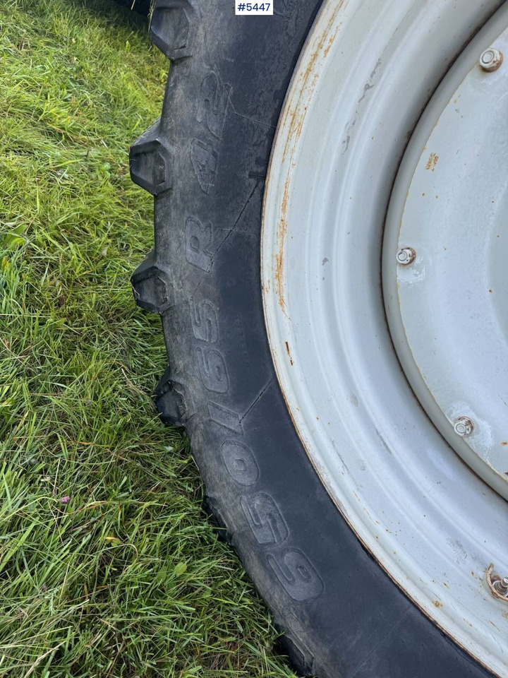 Traktor 2009 Valtra T202 w/ loader: bild 13 Traktor 2009 Valtra T202 w/ loader: bild 13