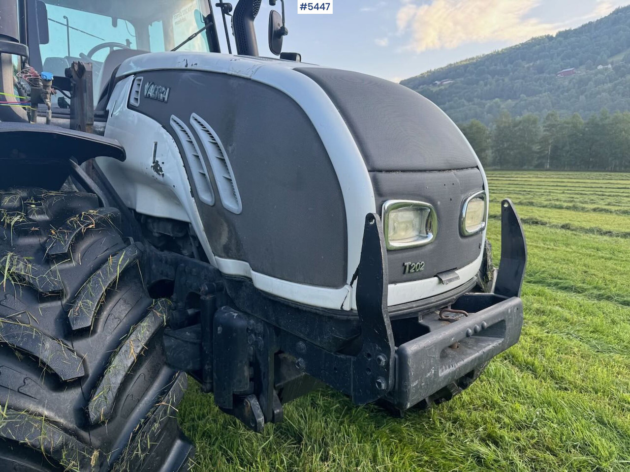 Traktor 2009 Valtra T202 w/ loader: bild 20 Traktor 2009 Valtra T202 w/ loader: bild 20