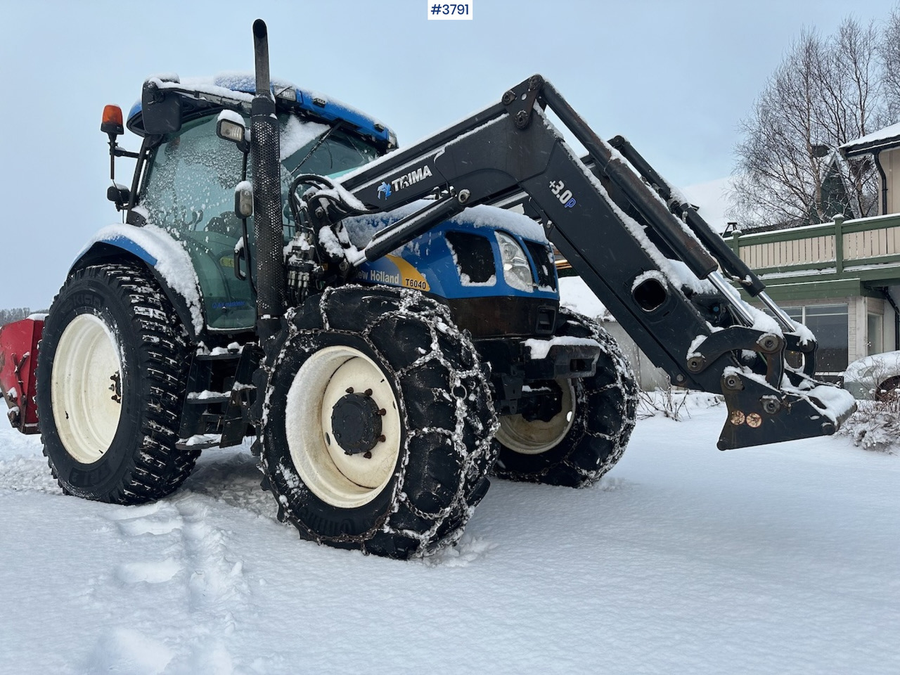 2010 New Holland T6040 4x4 plow rigged tractor w/ Trima +3.0p front loader, brand new chains, snow bucket and Westbjørn snow blower. WATCH VIDEO. - Traktor: bild 2 2010 New Holland T6040 4x4 plow rigged tractor w/ Trima +3.0p front loader, brand new chains, snow bucket and Westbjørn snow blower. WATCH VIDEO. - Traktor: bild 2