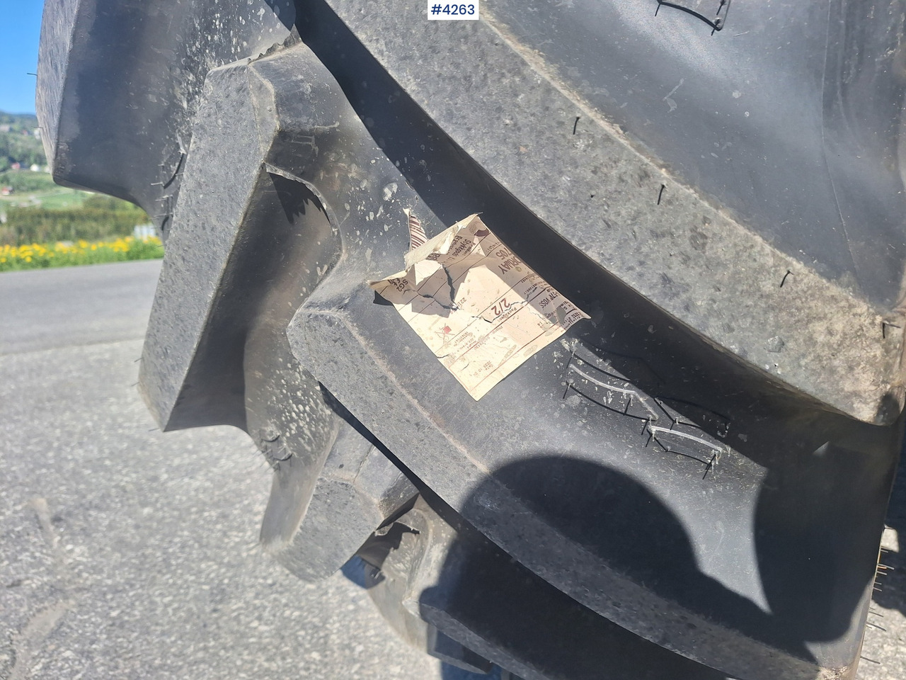 2011 Fent 820 Vario TMS w/ plow plate - Traktor: bild 4 2011 Fent 820 Vario TMS w/ plow plate - Traktor: bild 4