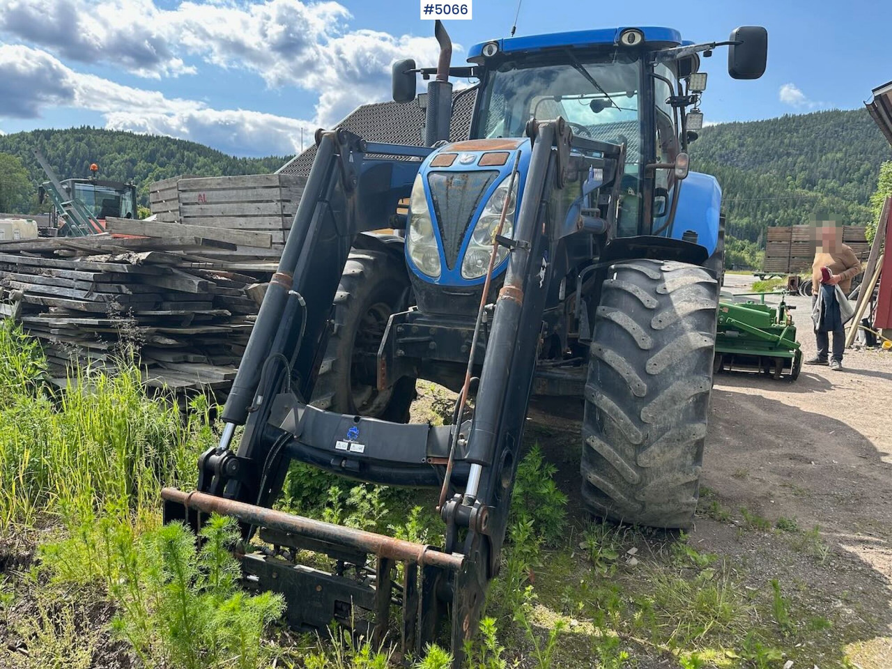 2011 New Holland T6080 w/ trima +5.1p - Traktor: bild 2 2011 New Holland T6080 w/ trima +5.1p - Traktor: bild 2