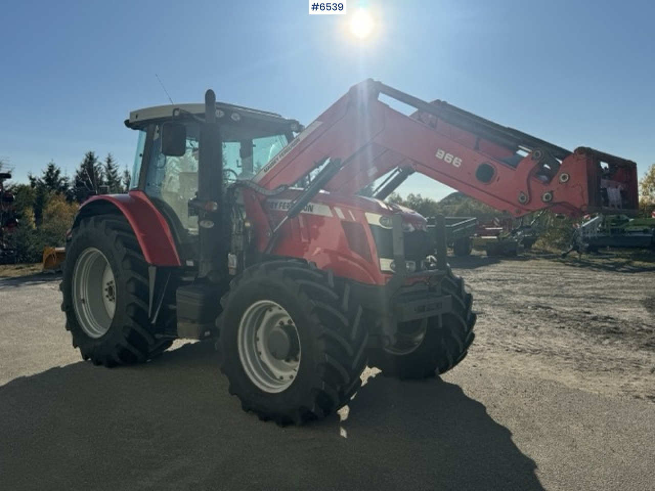 2014 Massey Ferguson MF7616 with loader and 3rd function! - Traktor: bild 2 2014 Massey Ferguson MF7616 with loader and 3rd function! - Traktor: bild 2