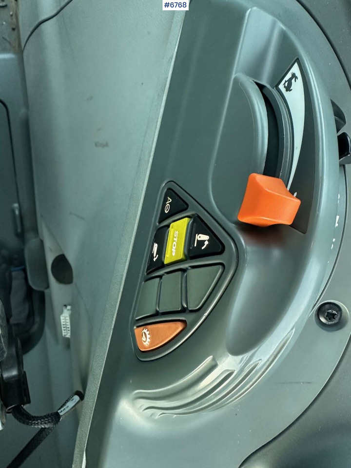 Traktor 2017 Claas Arion 440 4x4 tractor w/ front loader, GPS setup and good tires. Low hours!: bild 36