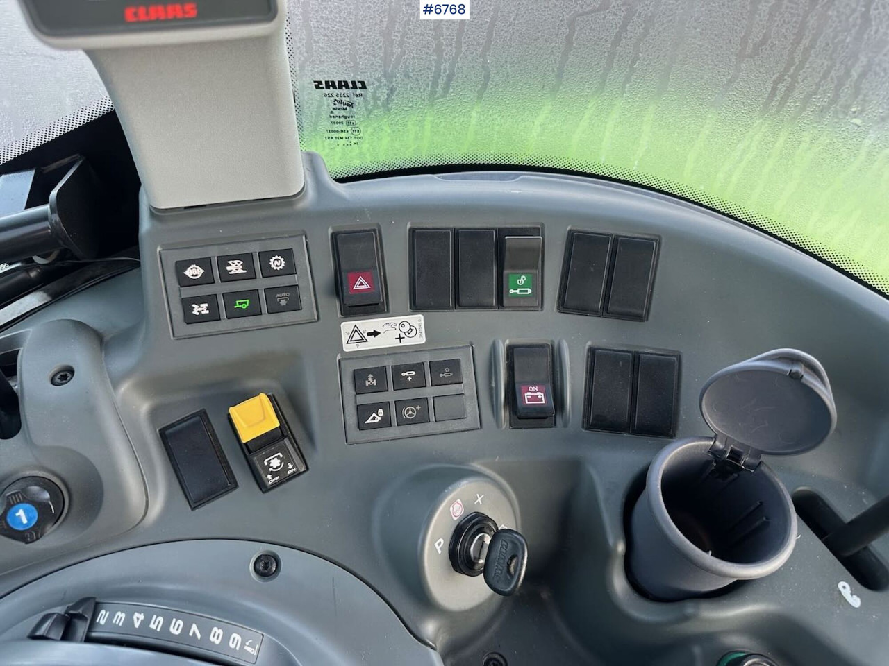 Traktor 2017 Claas Arion 440 4x4 tractor w/ front loader, GPS setup and good tires. Low hours!: bild 34