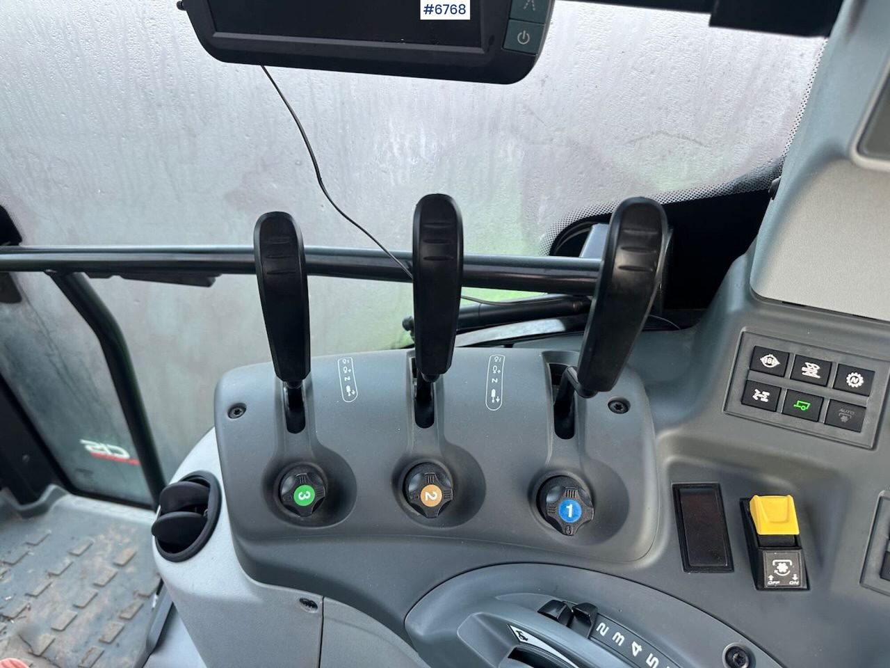 Traktor 2017 Claas Arion 440 4x4 tractor w/ front loader, GPS setup and good tires. Low hours!: bild 33