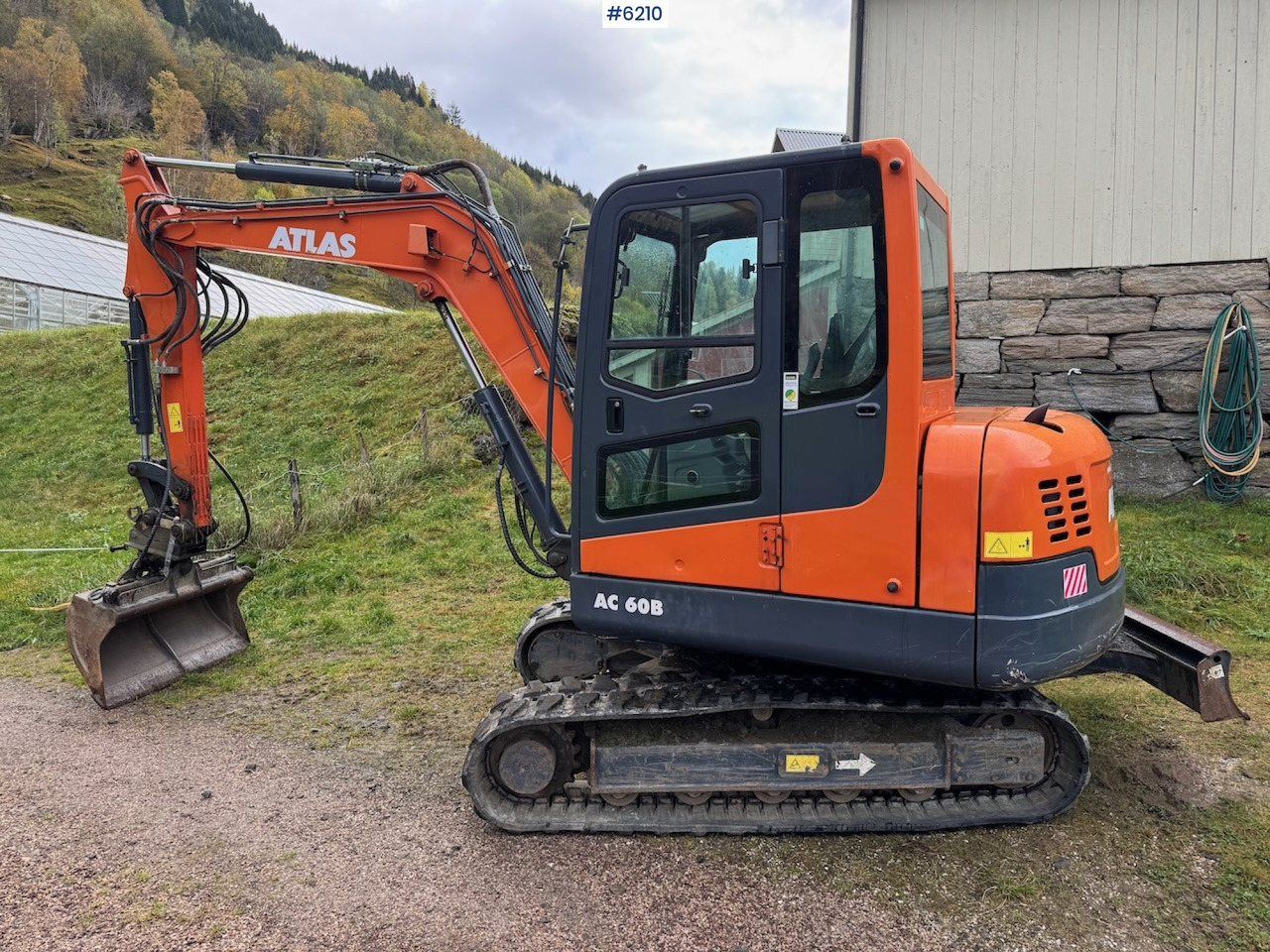 2019 Atlas AC 60B with 3 buckets, grapple, and spike. Low hours!! - Grävmaskin: bild 2 2019 Atlas AC 60B with 3 buckets, grapple, and spike. Low hours!! - Grävmaskin: bild 2